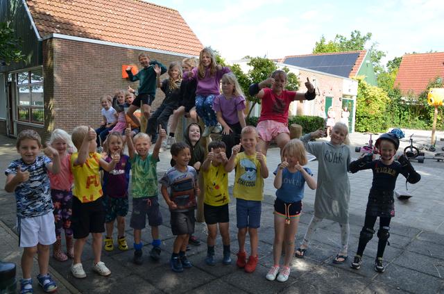Basisschool De Barte in Hemelum sluit. Gerlotte: ‘We ha gjin beukers mear; der is gjin takomst’